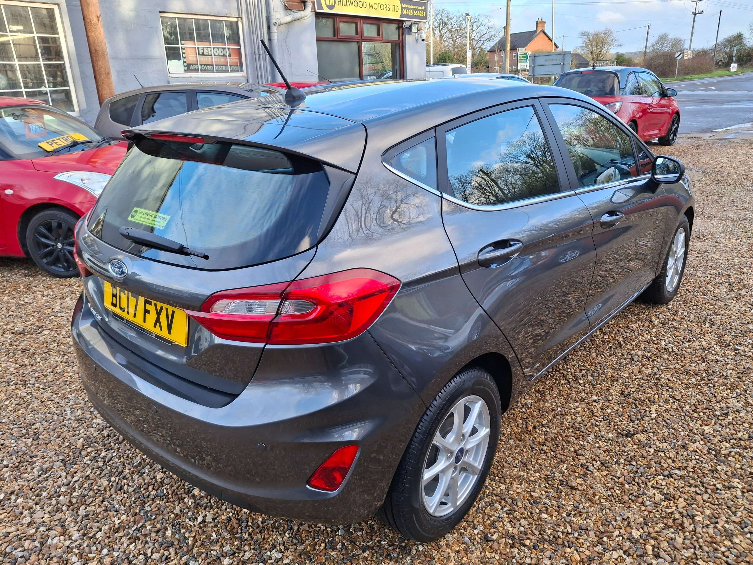 A 2017 FORD FIESTA 1.1 Ti-VCT Zetec Hatchback 5dr Petrol Manual Euro 6 (s/s) (85 ps) A 2017 FORD FIESTA 1.1 Ti-VCT Zetec Hatchback 5dr Petrol Manual Euro 6 (s/s) (85 ps)