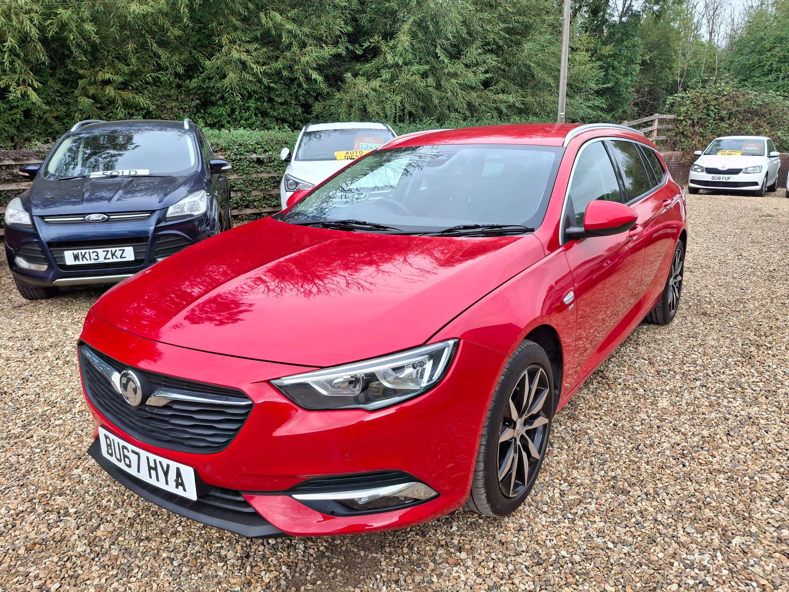 A 2017 VAUXHALL INSIGNIA 2.0 Turbo D BlueInjection SRi Nav Sports Tourer 5dr Diesel Manual Euro 6 (s/s) (170 ps) A 2017 VAUXHALL INSIGNIA 2.0 Turbo D BlueInjection SRi Nav Sports Tourer 5dr Diesel Manual Euro 6 (s/s) (170 ps)