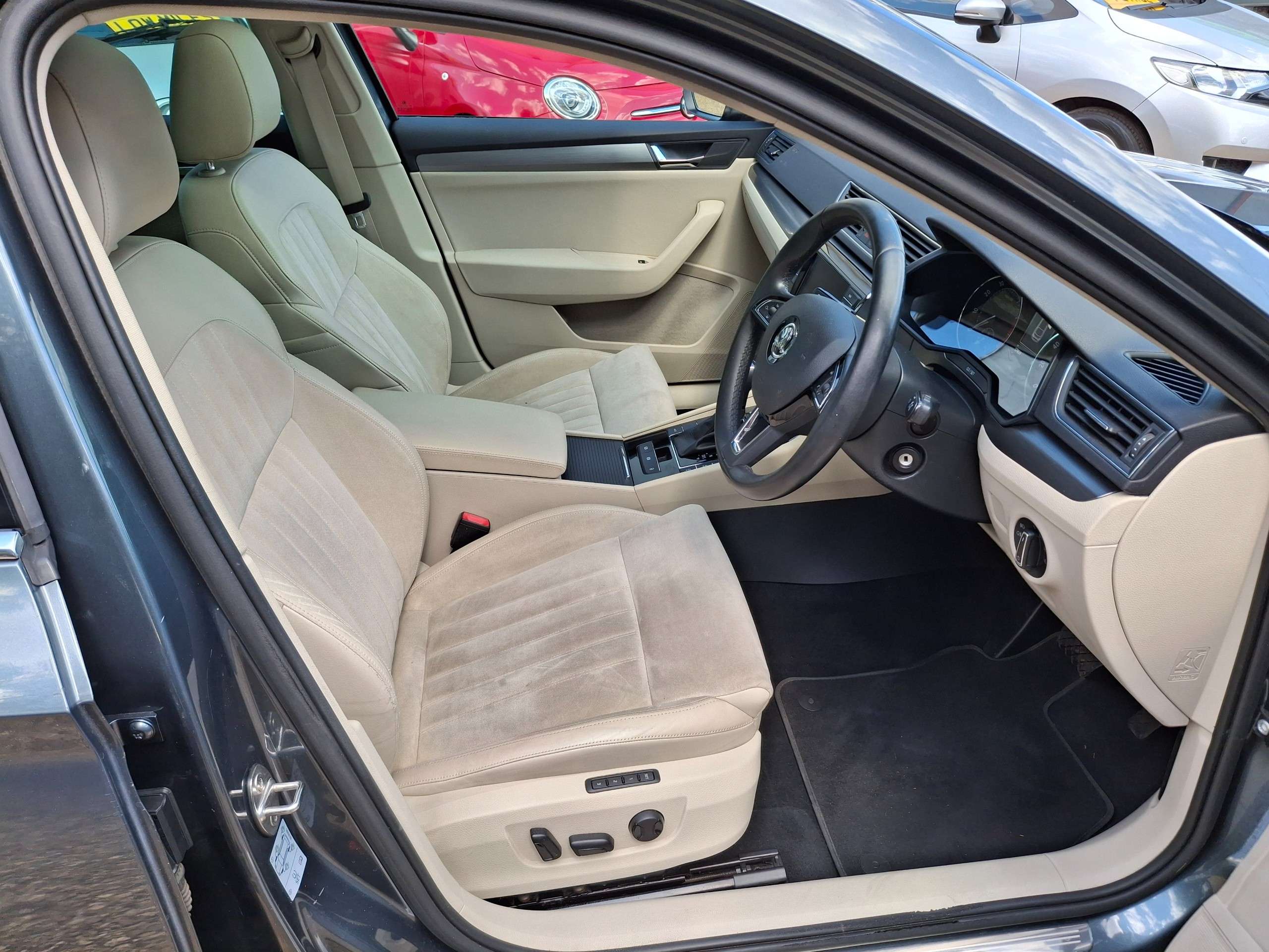 2016 SKODA SUPERB 2016 SKODA SUPERB