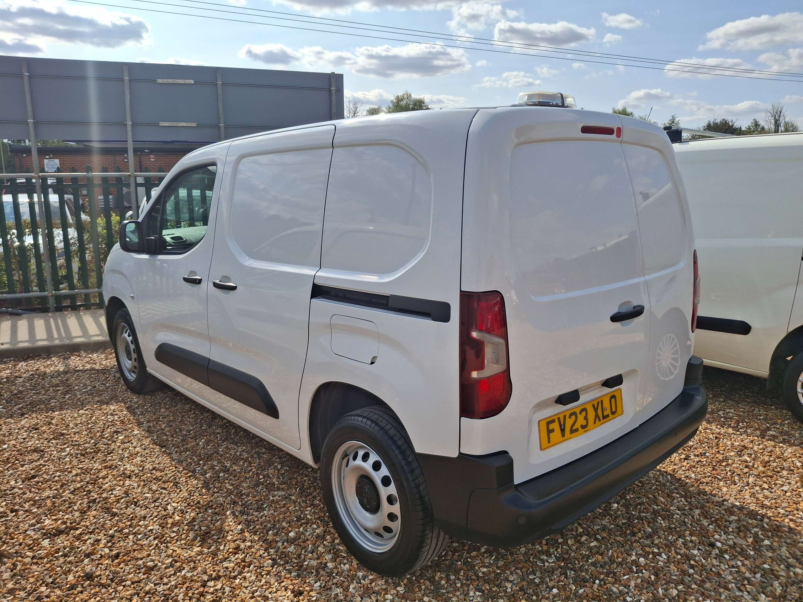 A 2023 PEUGEOT PARTNER 1.5 BlueHDi 1000 Professional Premium + Standard Panel Van 5dr Diesel Manual SWB Euro 6 (s/s) (100 bhp) A 2023 PEUGEOT PARTNER 1.5 BlueHDi 1000 Professional Premium + Standard Panel Van 5dr Diesel Manual SWB Euro 6 (s/s) (100 bhp)