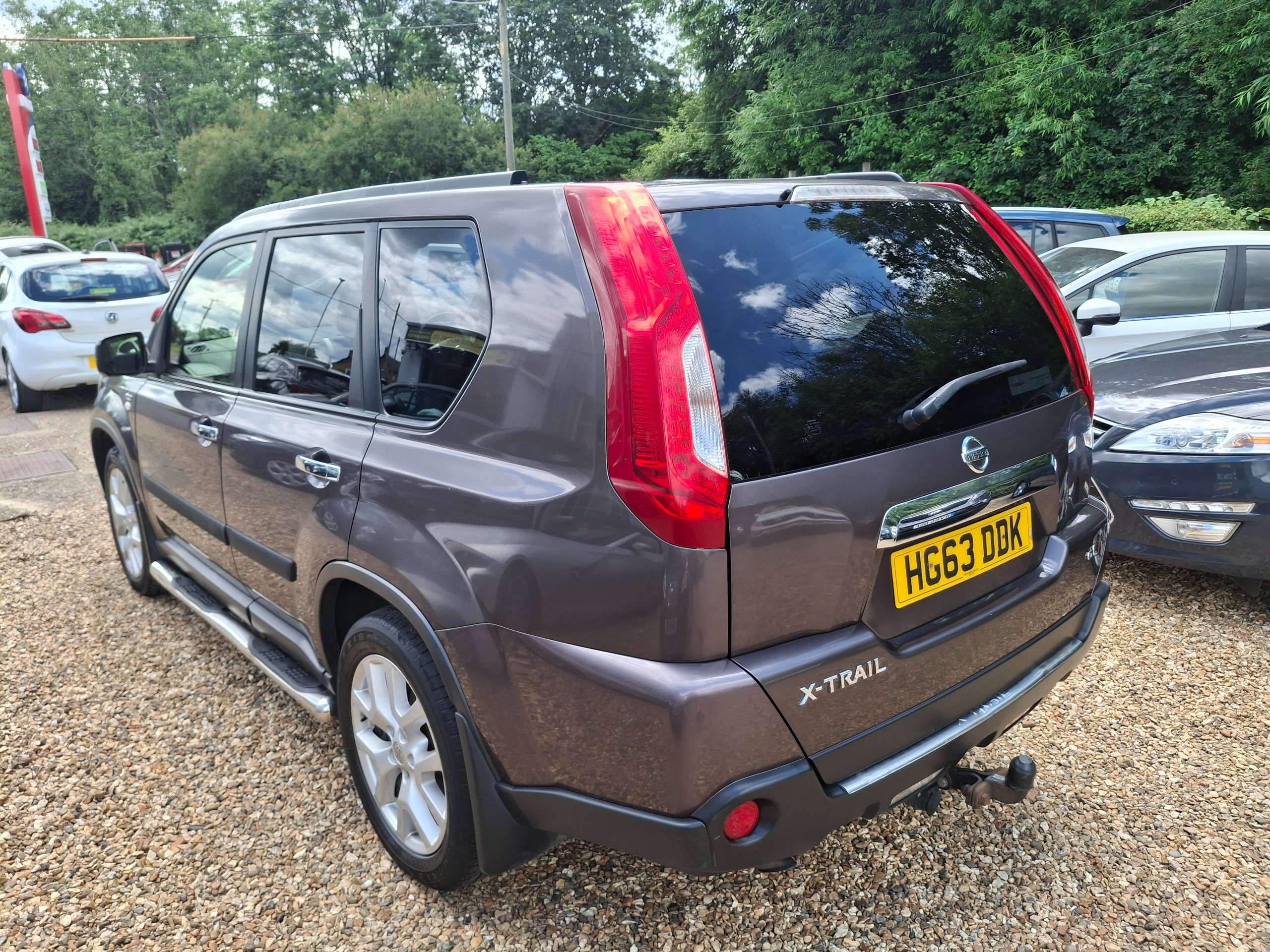 A 2013 NISSAN X-TRAIL 2.0 dCi n-tec+ SUV 5dr Diesel Manual 4WD Euro 5 (173 ps) A 2013 NISSAN X-TRAIL 2.0 dCi n-tec+ SUV 5dr Diesel Manual 4WD Euro 5 (173 ps)