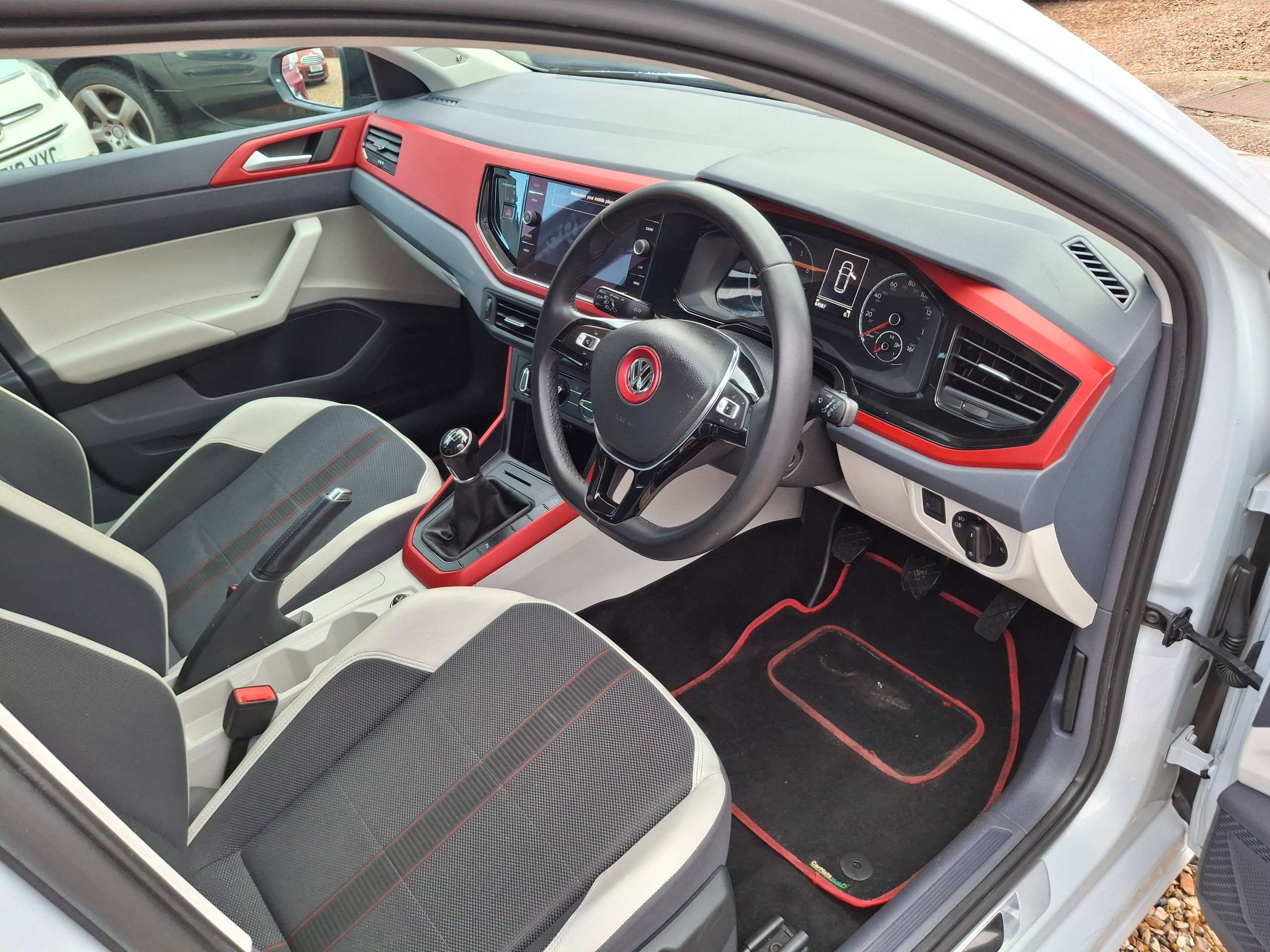 2018 VOLKSWAGEN POLO 2018 VOLKSWAGEN POLO