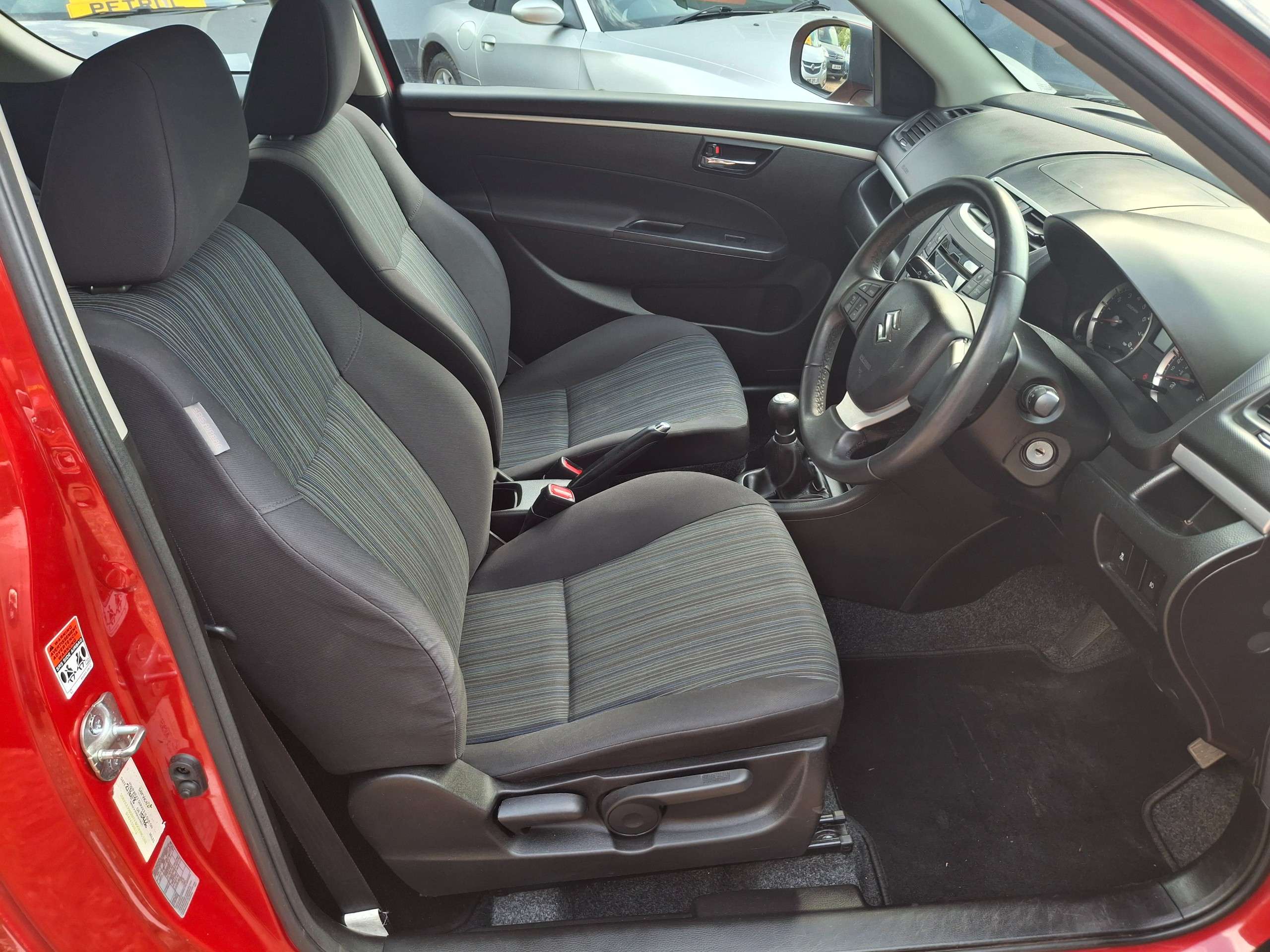 2016 SUZUKI SWIFT 2016 SUZUKI SWIFT