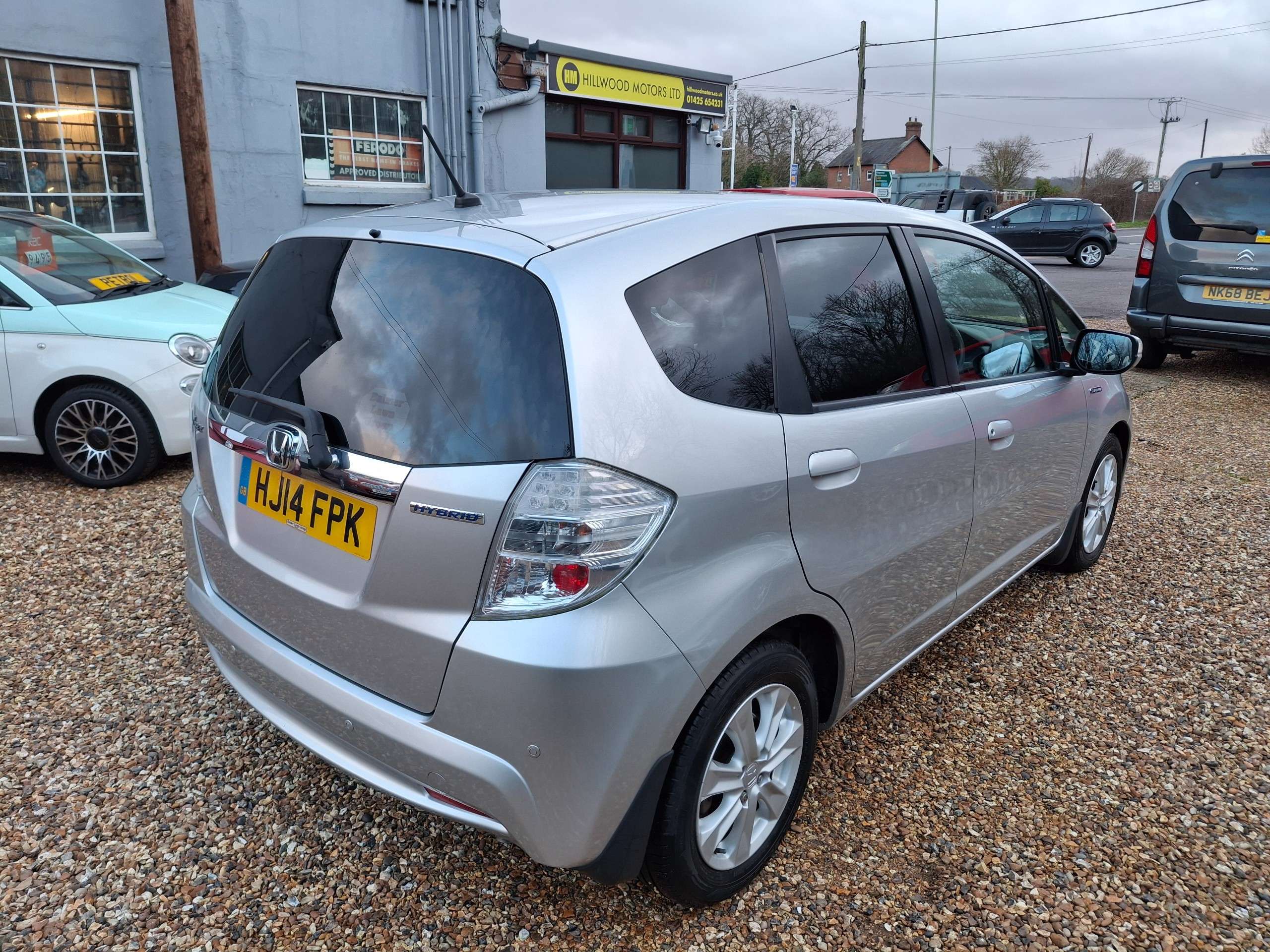 A 2014 HONDA JAZZ 1.3h IMA HS Hatchback 5dr Petrol Hybrid CVT Euro 5 (102 ps) A 2014 HONDA JAZZ 1.3h IMA HS Hatchback 5dr Petrol Hybrid CVT Euro 5 (102 ps)