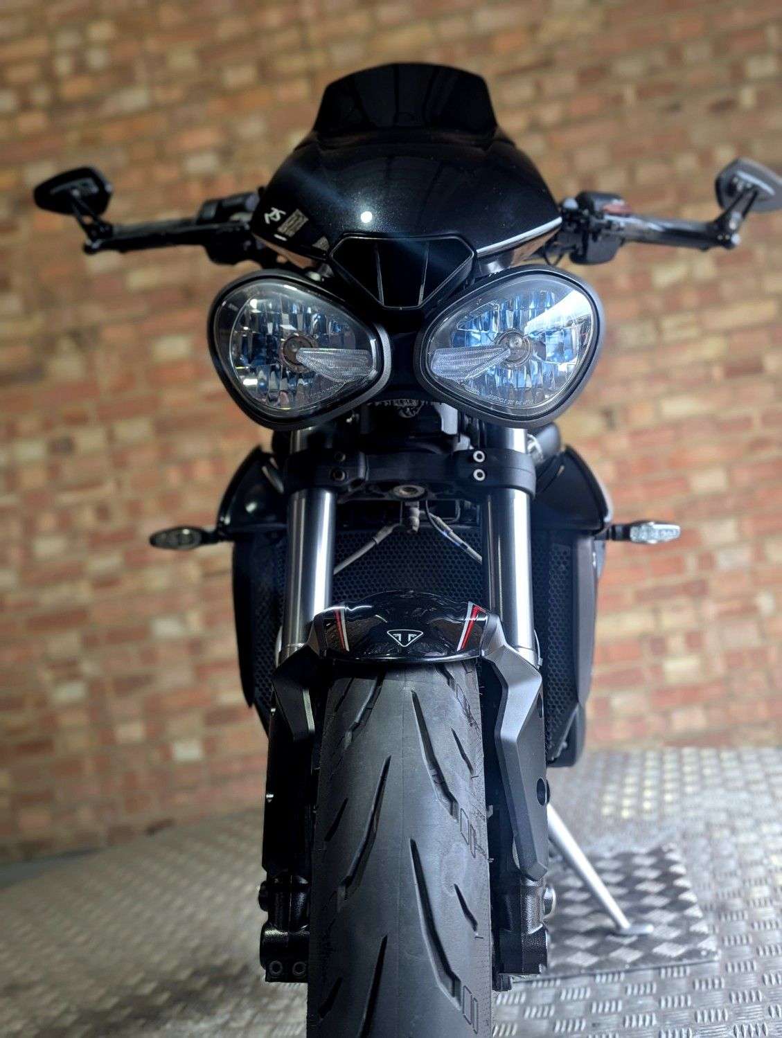 2017 TRIUMPH STREET TRIPLE RS 2017 TRIUMPH STREET TRIPLE RS