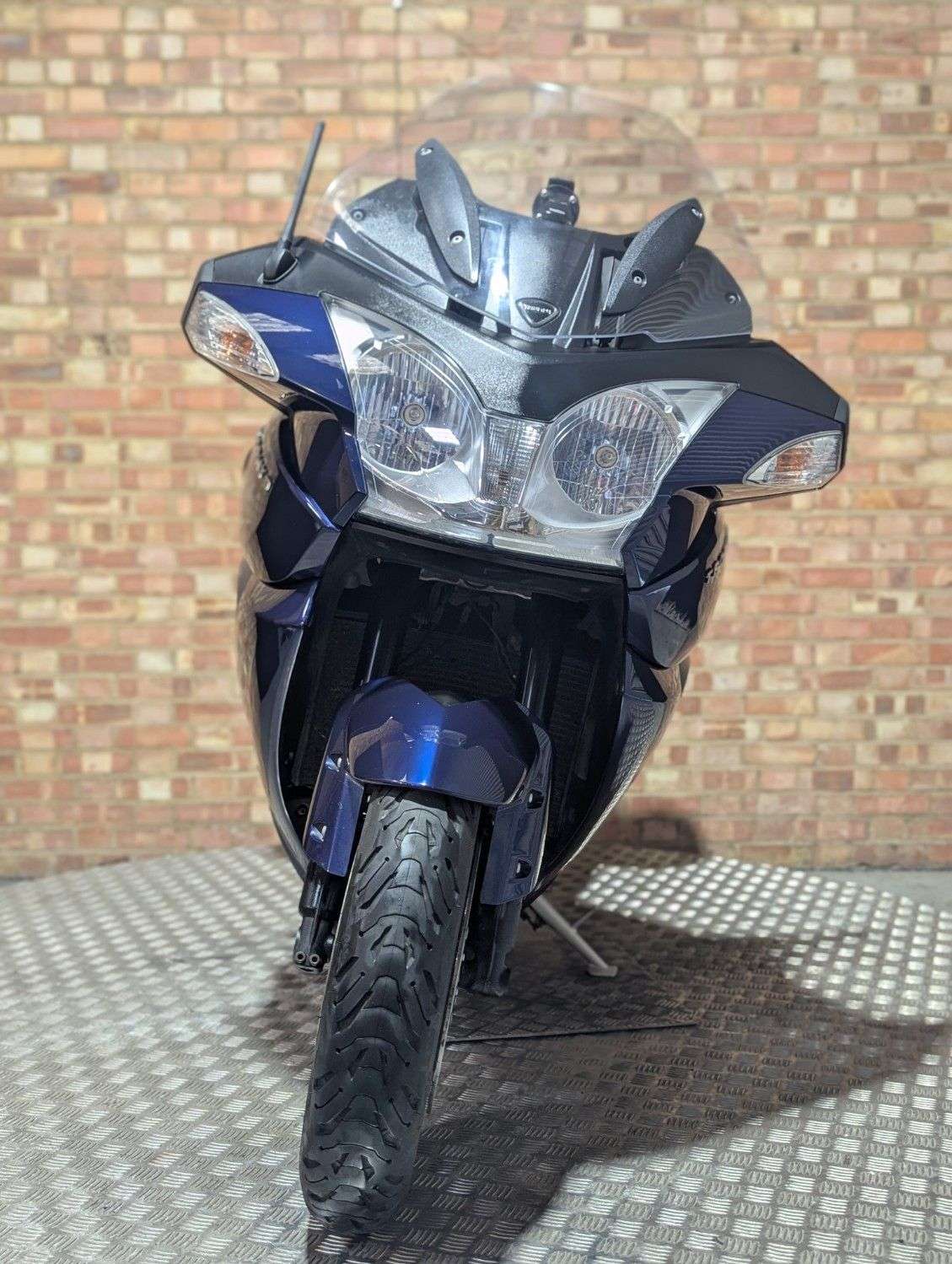 2014 TRIUMPH TROPHY 1200 2014 TRIUMPH TROPHY 1200