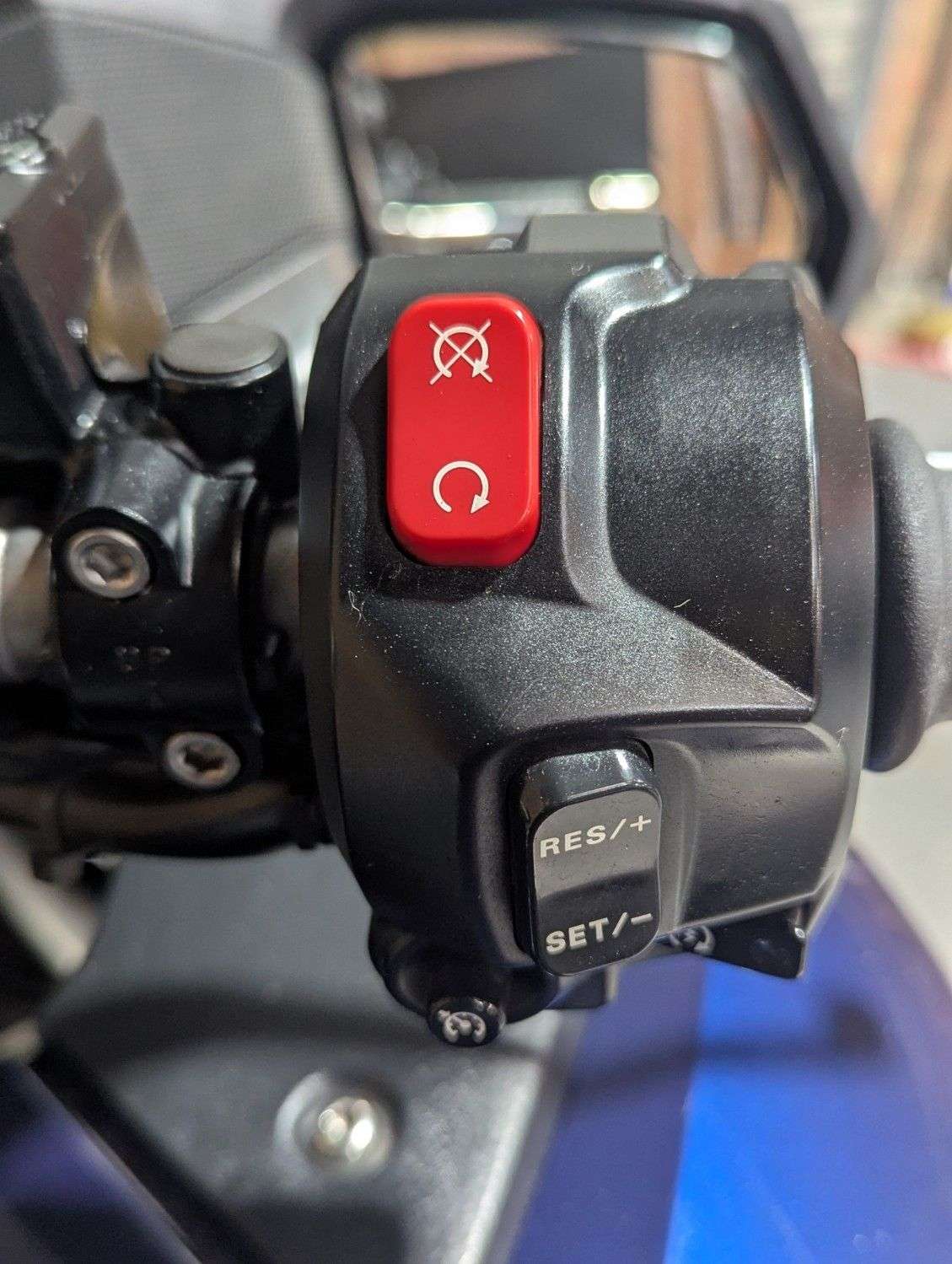 2014 TRIUMPH TROPHY 1200 2014 TRIUMPH TROPHY 1200