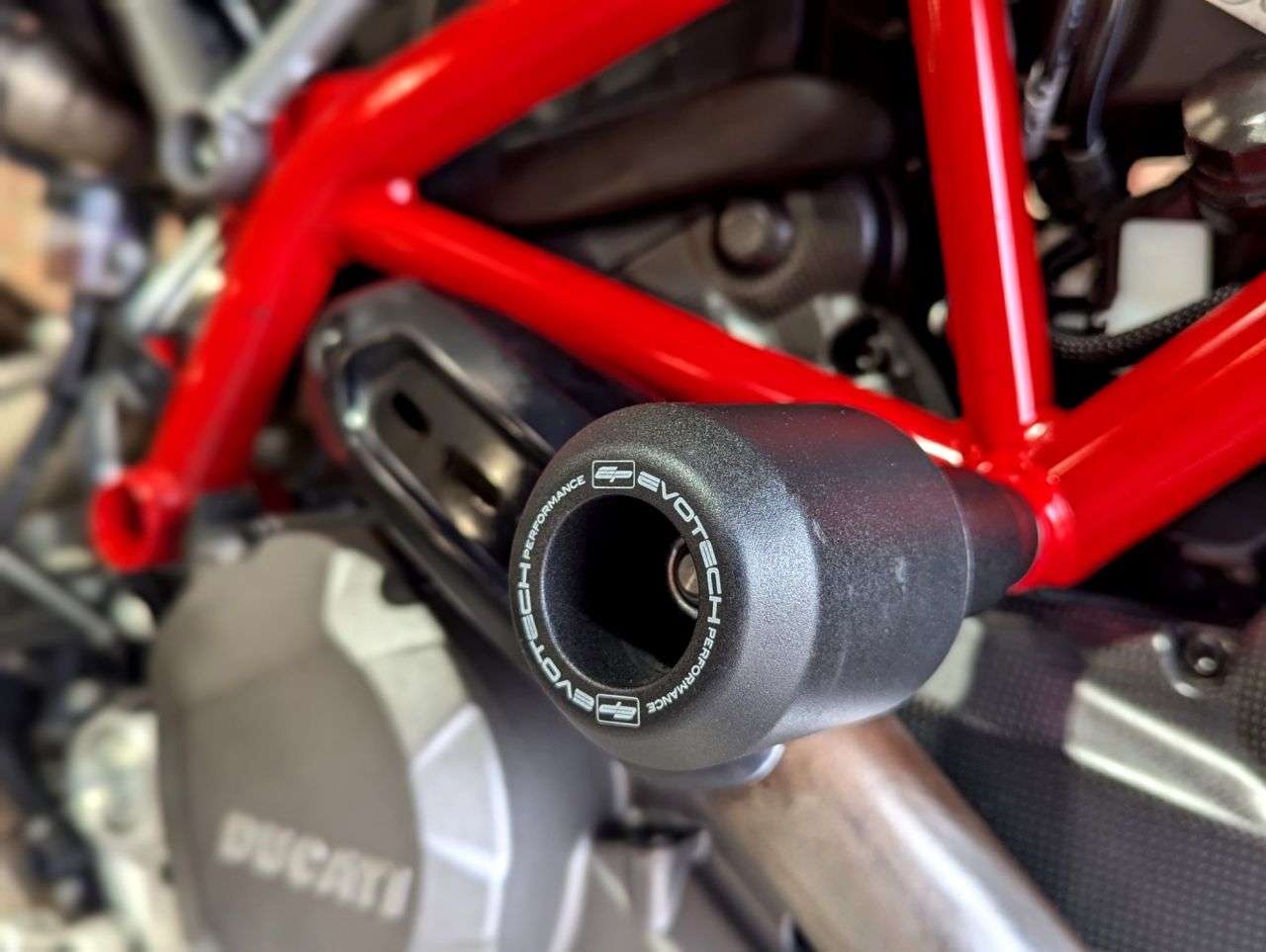 2019 DUCATI HYPERMOTARD 950 2019 DUCATI HYPERMOTARD 950