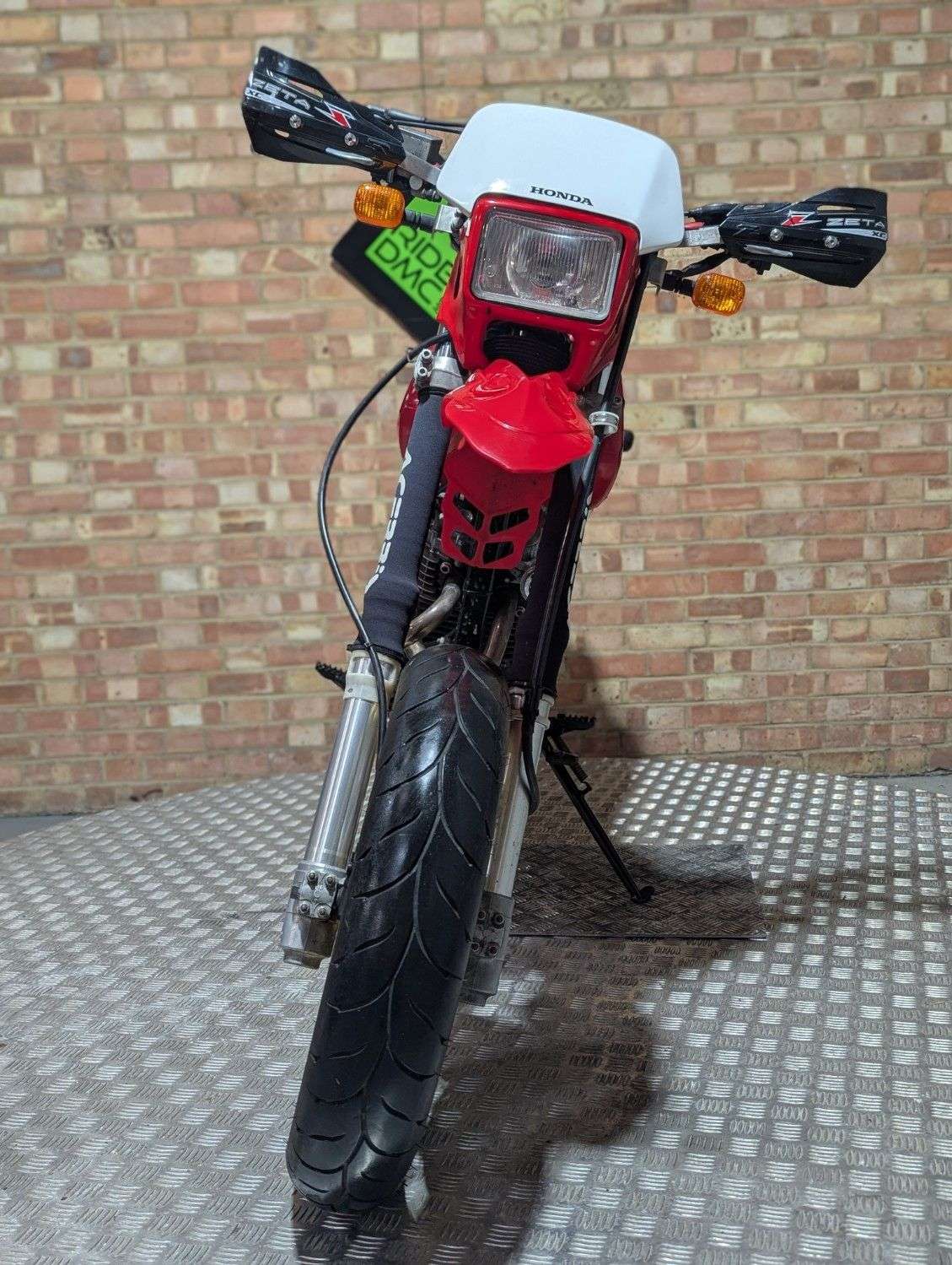 2005 HONDA XR400 2005 HONDA XR400