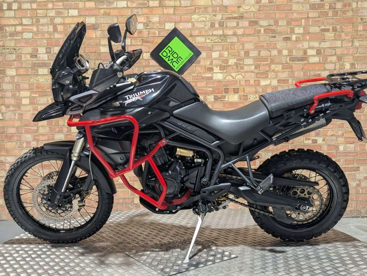 2012 TRIUMPH TIGER 800 2012 TRIUMPH TIGER 800