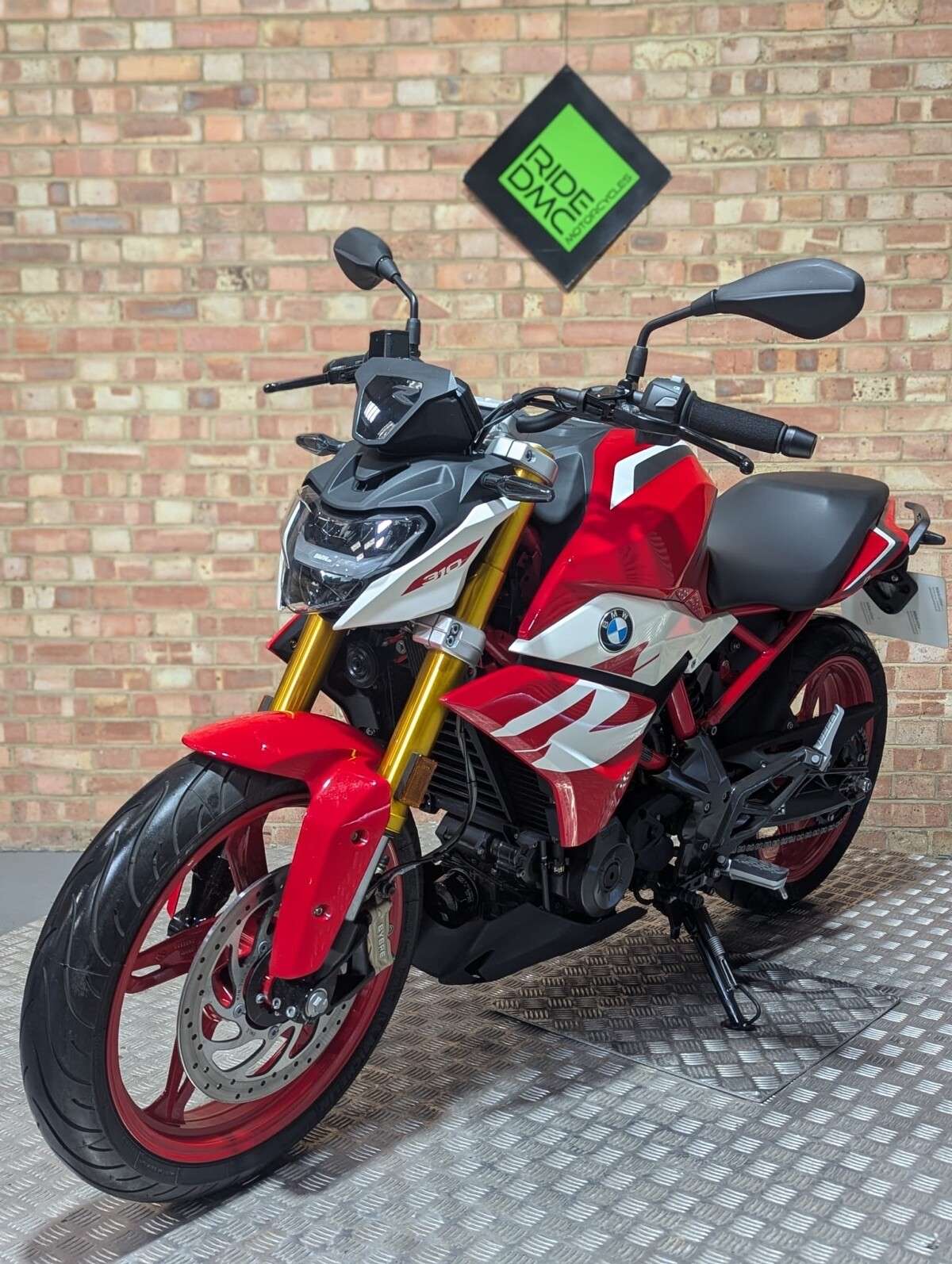 2024 BMW G310R 2024 BMW G310R