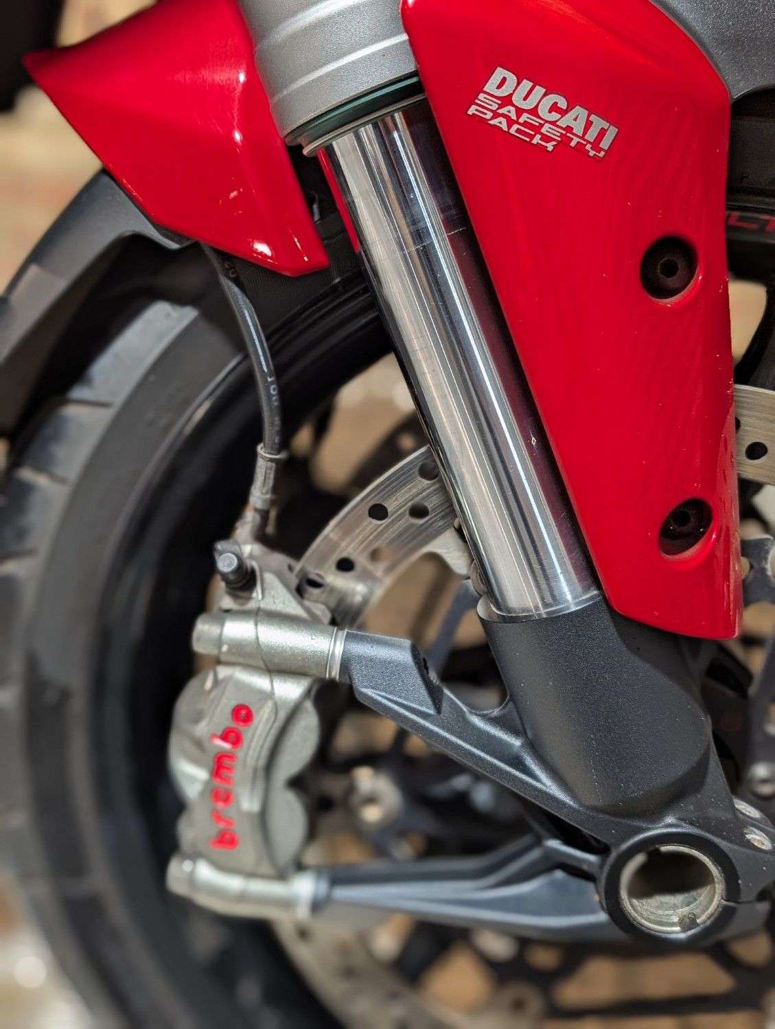 2015 DUCATI MULTISTRADA 1200 S 2015 DUCATI MULTISTRADA 1200 S