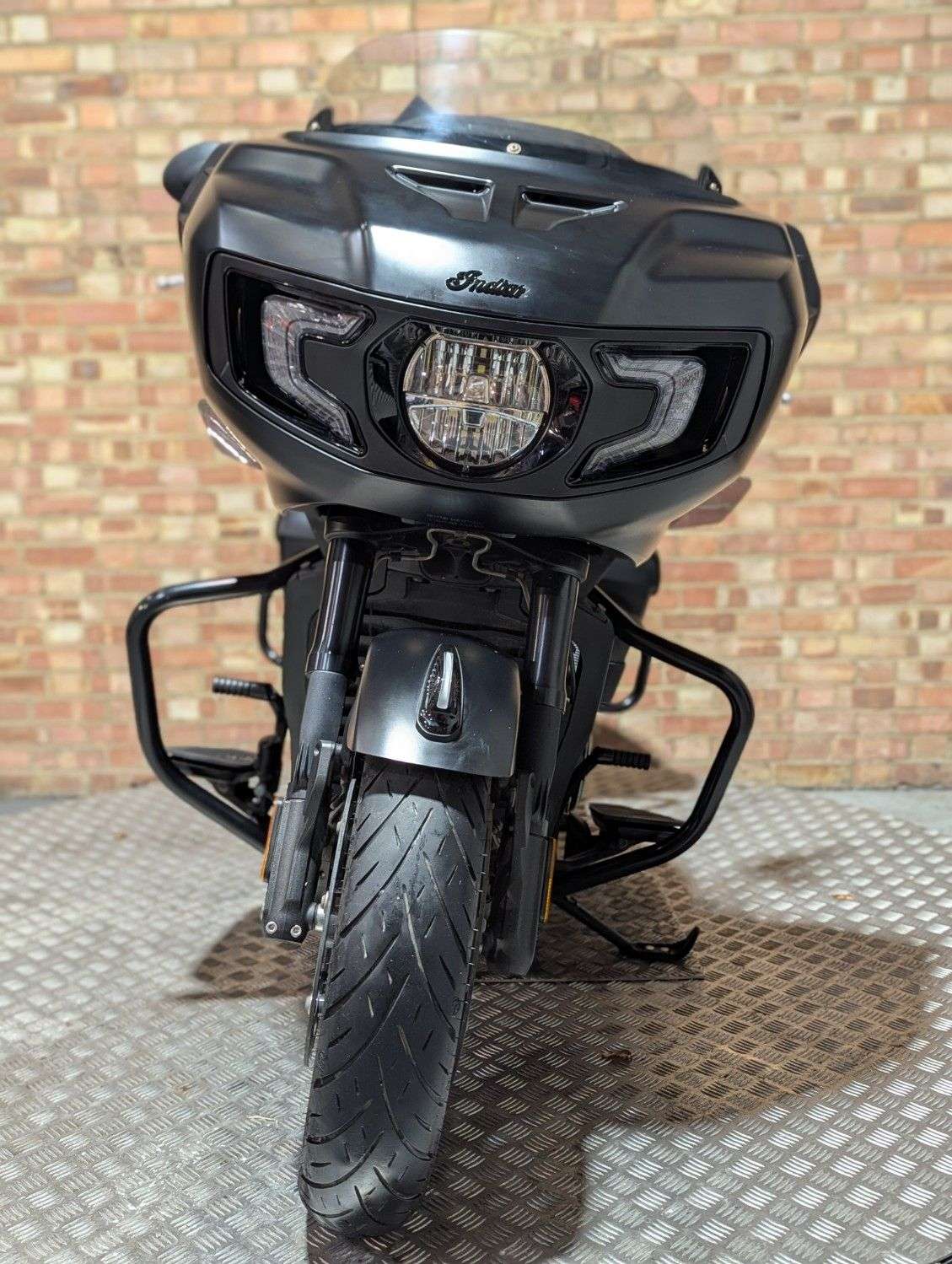 2021 INDIAN CHALLENGER DARK HORSE 2021 INDIAN CHALLENGER DARK HORSE