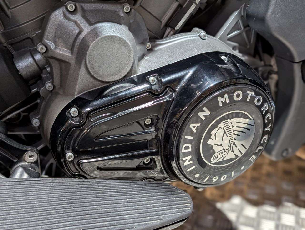 2021 INDIAN CHALLENGER DARK HORSE 2021 INDIAN CHALLENGER DARK HORSE