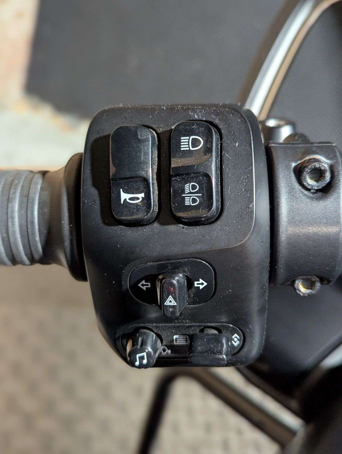 2021 INDIAN CHALLENGER DARK HORSE 2021 INDIAN CHALLENGER DARK HORSE