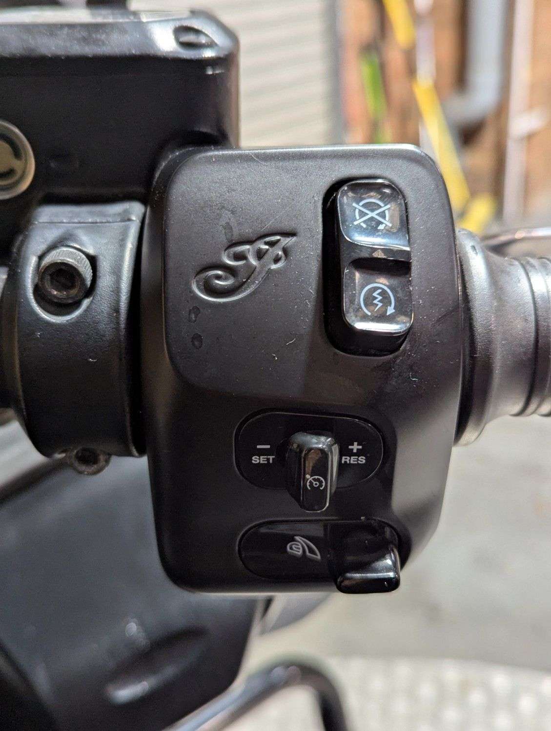 2021 INDIAN CHALLENGER DARK HORSE 2021 INDIAN CHALLENGER DARK HORSE