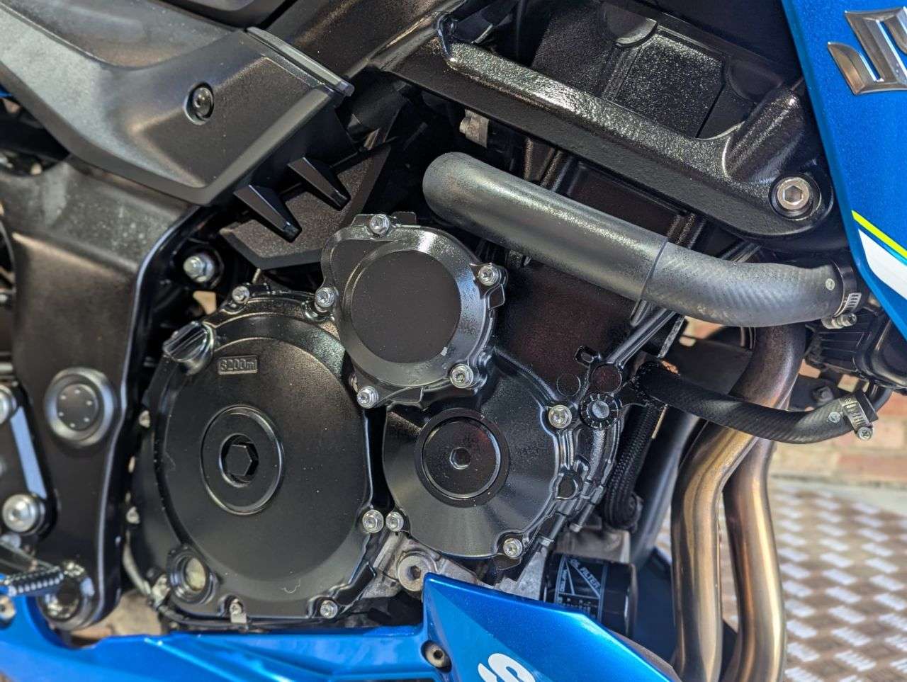 2019 SUZUKI GSX-S750 2019 SUZUKI GSX-S750