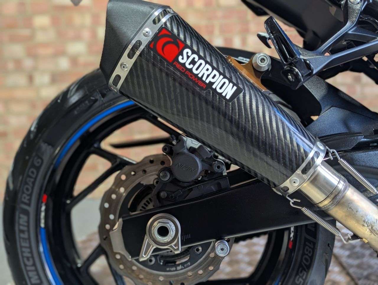 2019 SUZUKI GSX-S750 2019 SUZUKI GSX-S750