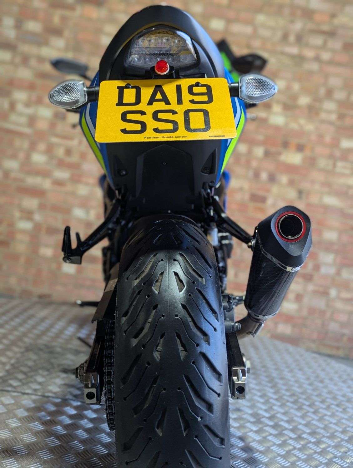 2019 SUZUKI GSX-S750 2019 SUZUKI GSX-S750