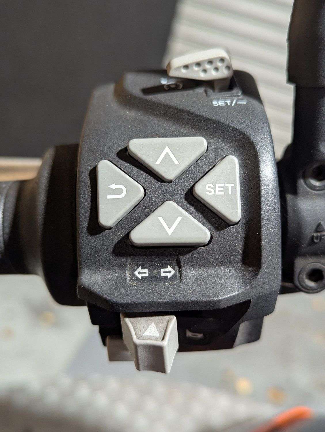 2021 KTM 890 ADVENTURE 2021 KTM 890 ADVENTURE