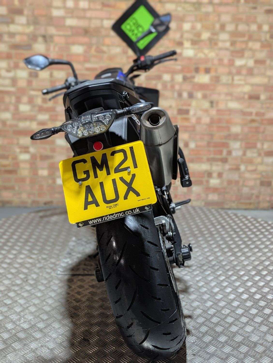 2021 KTM 890 DUKE 2021 KTM 890 DUKE