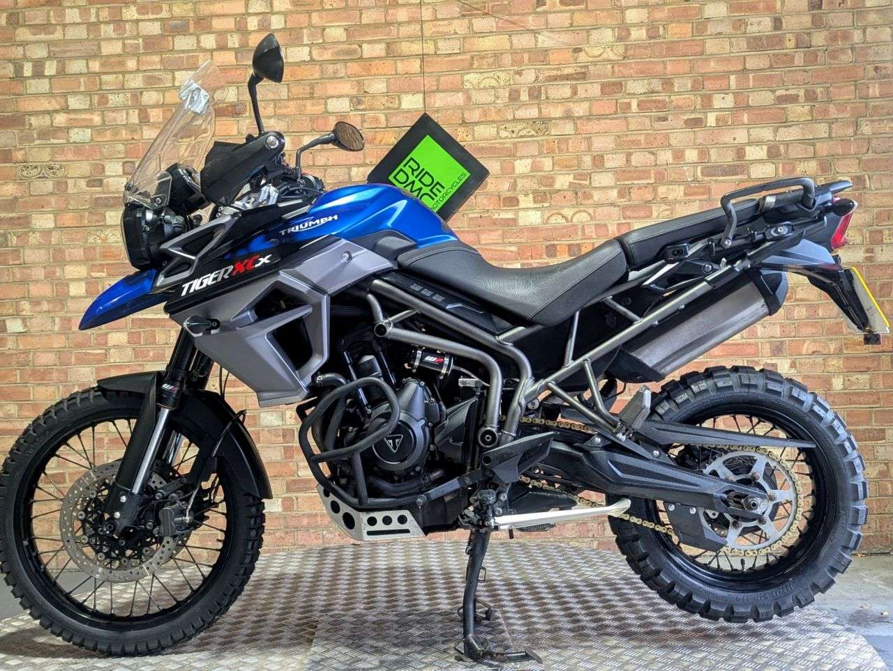 2016 TRIUMPH TIGER 800 2016 TRIUMPH TIGER 800