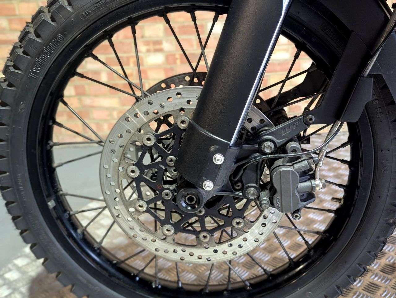 2016 TRIUMPH TIGER 800 2016 TRIUMPH TIGER 800