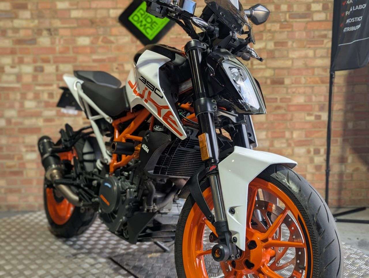 2019 KTM 390 DUKE 2019 KTM 390 DUKE