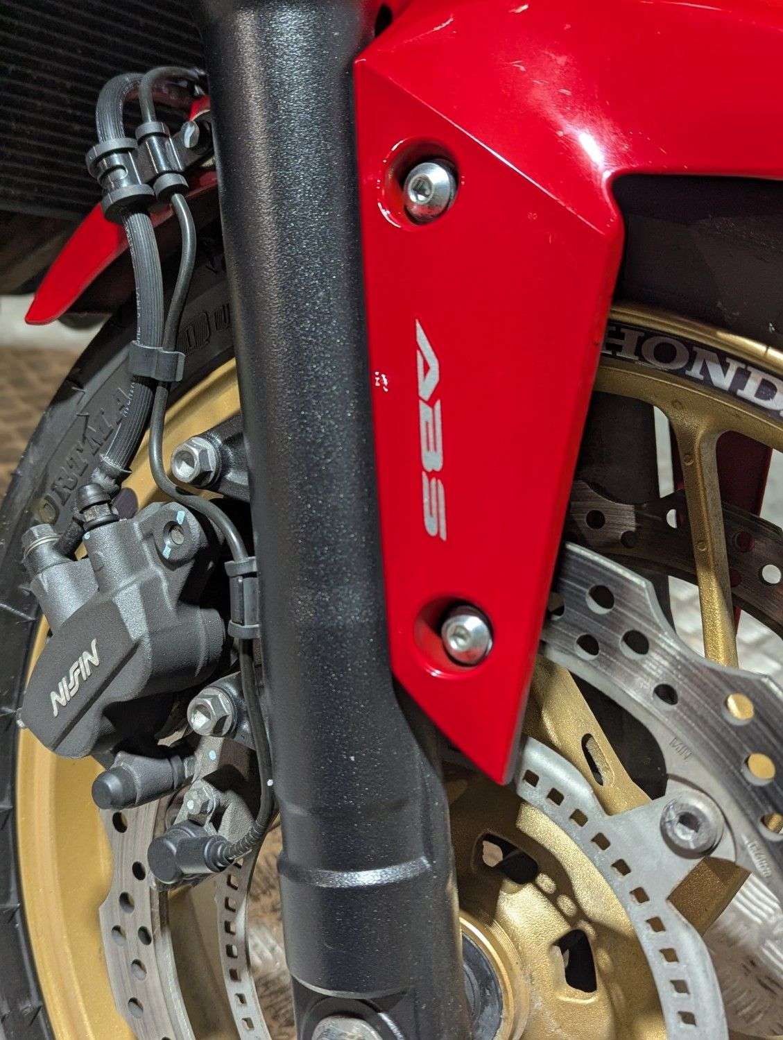 2015 HONDA CB650F 2015 HONDA CB650F