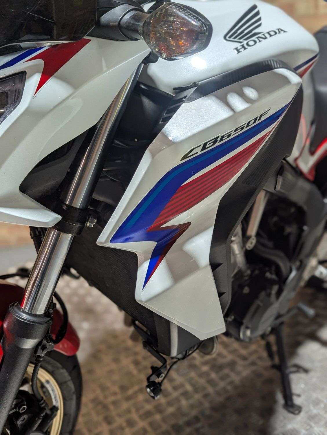 2015 HONDA CB650F 2015 HONDA CB650F