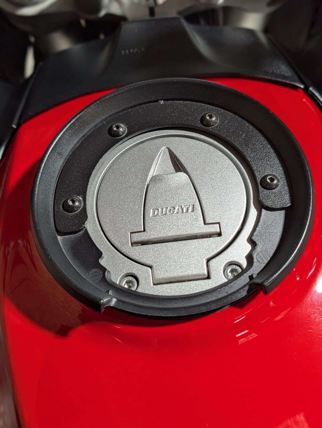 2021 DUCATI MULTISTRADA V2S 2021 DUCATI MULTISTRADA V2S