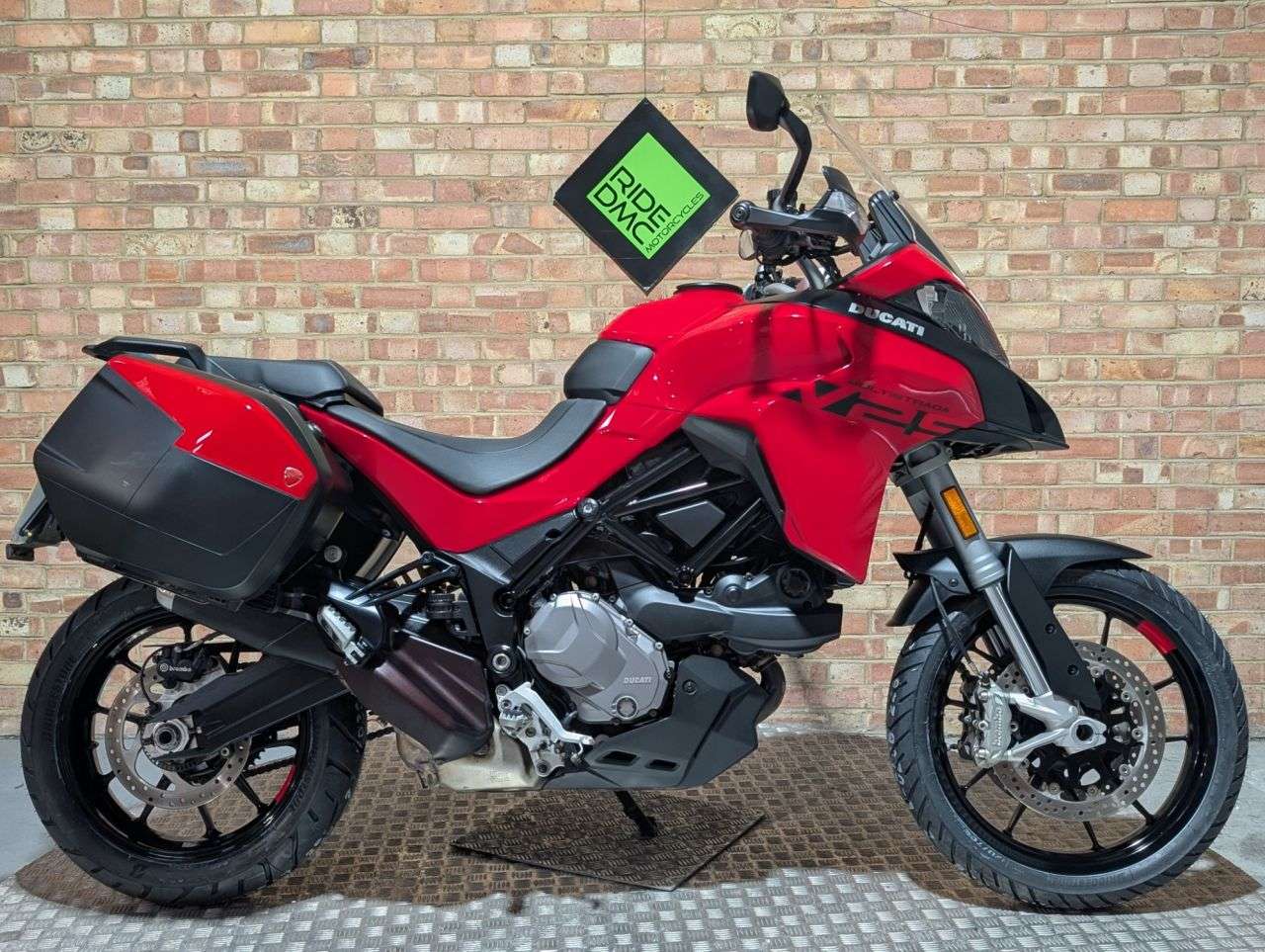 2021 DUCATI MULTISTRADA V2S 2021 DUCATI MULTISTRADA V2S