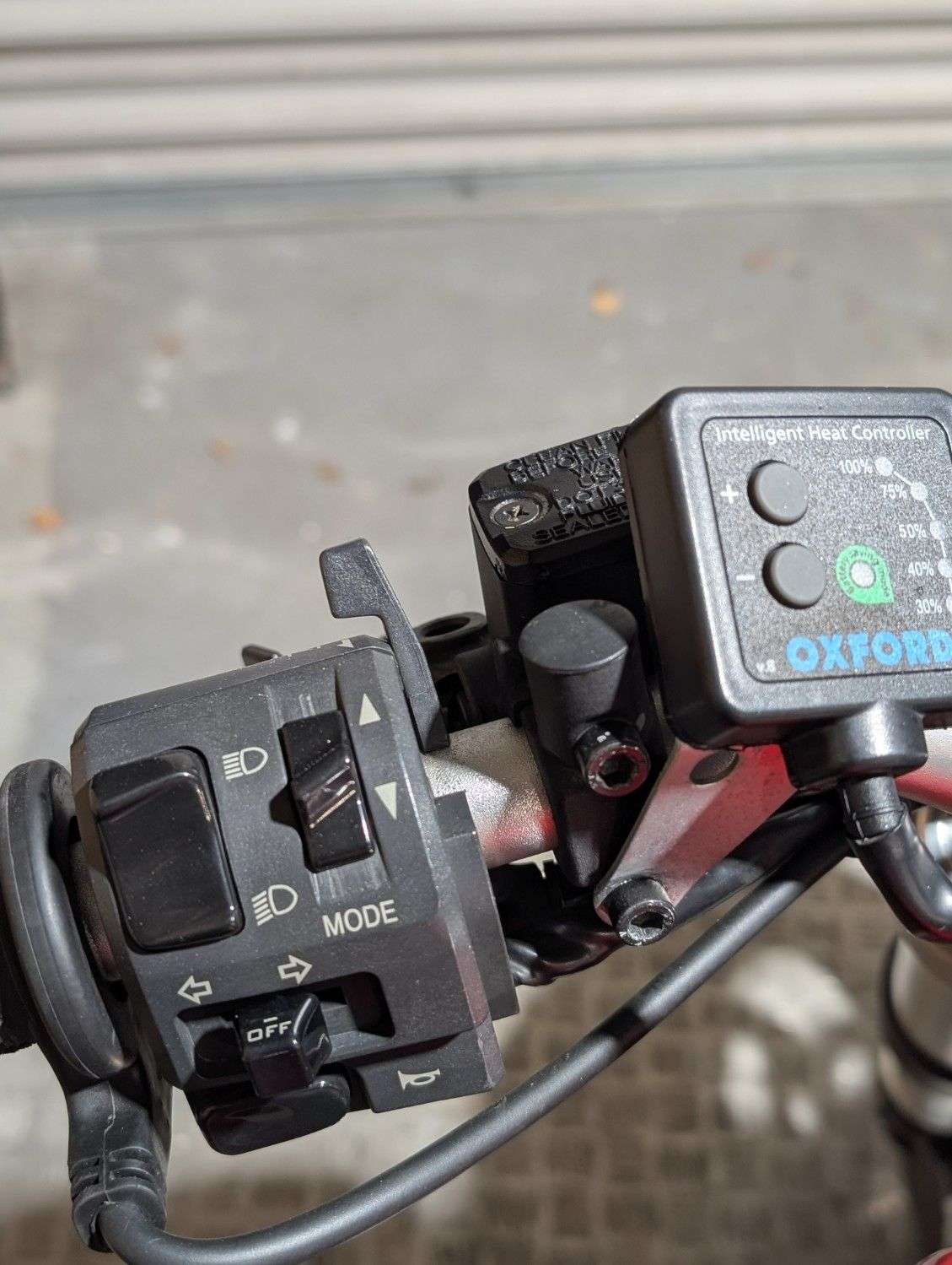 2011 DUCATI MONSTER 696 2011 DUCATI MONSTER 696