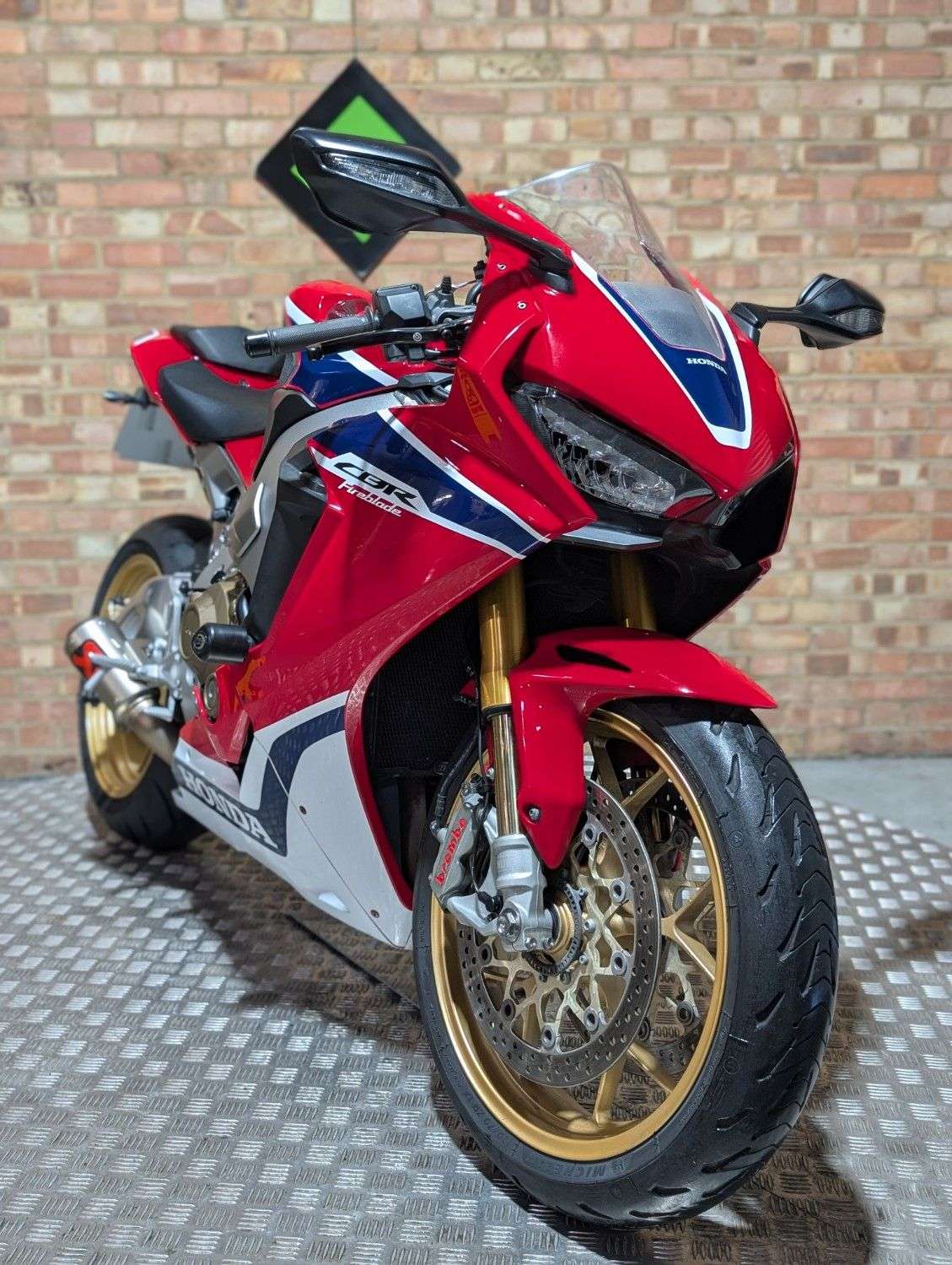 2017 HONDA CBR1000RR FIREBLADE SP 2017 HONDA CBR1000RR FIREBLADE SP