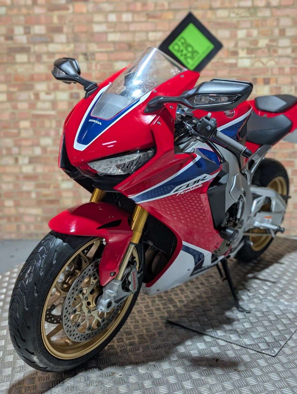 2017 HONDA CBR1000RR FIREBLADE SP 2017 HONDA CBR1000RR FIREBLADE SP