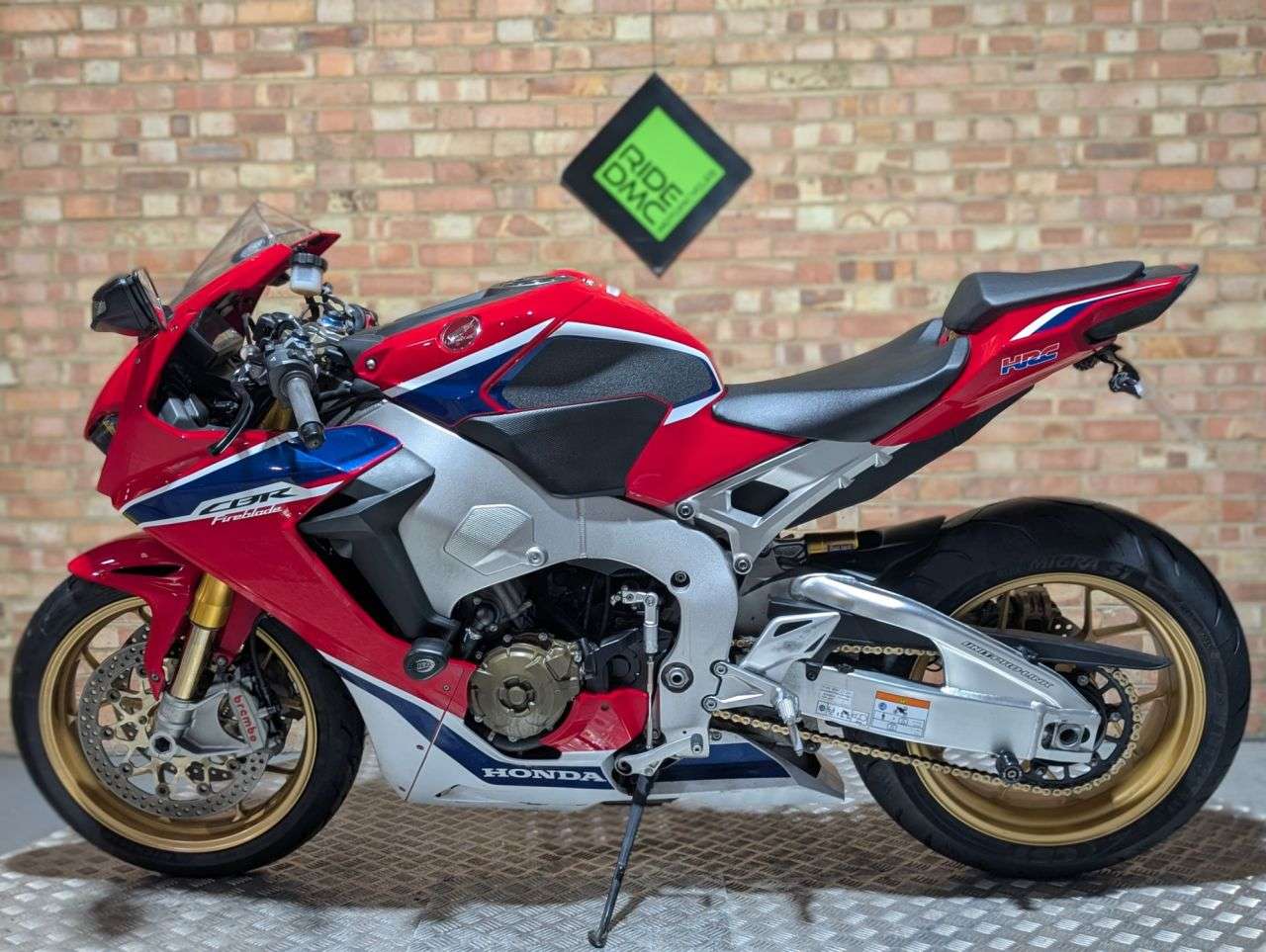 2017 HONDA CBR1000RR FIREBLADE SP 2017 HONDA CBR1000RR FIREBLADE SP