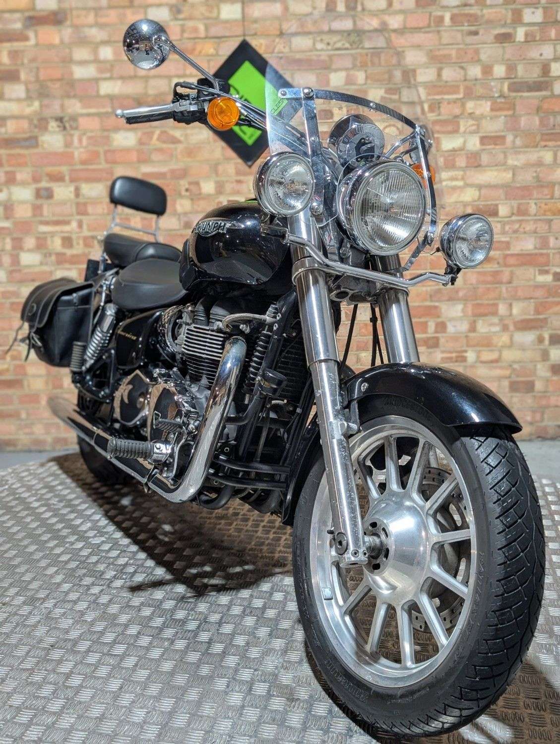 2009 TRIUMPH BONNEVILLE AMERICA 865 2009 TRIUMPH BONNEVILLE AMERICA 865