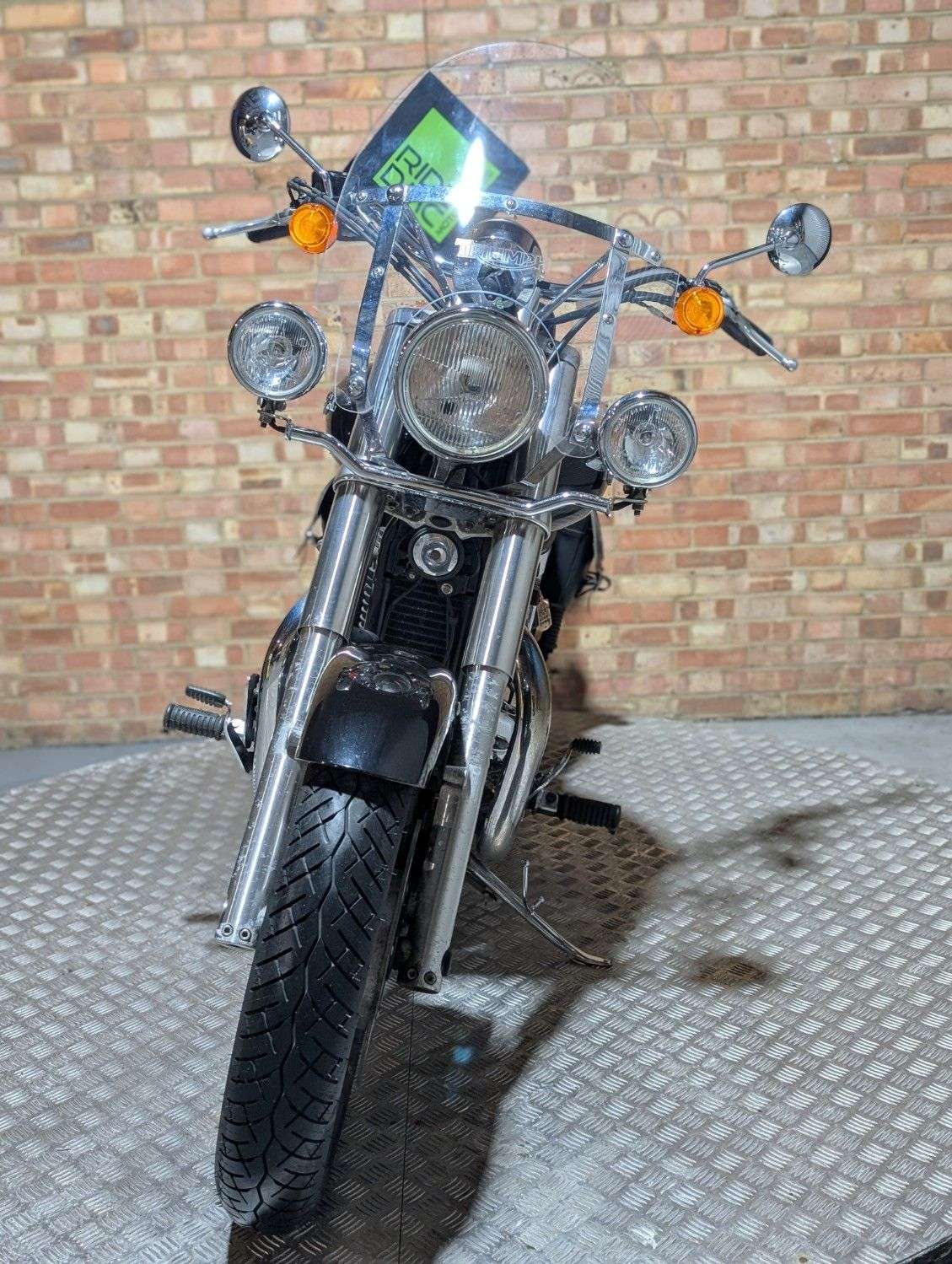 2009 TRIUMPH BONNEVILLE AMERICA 865 2009 TRIUMPH BONNEVILLE AMERICA 865