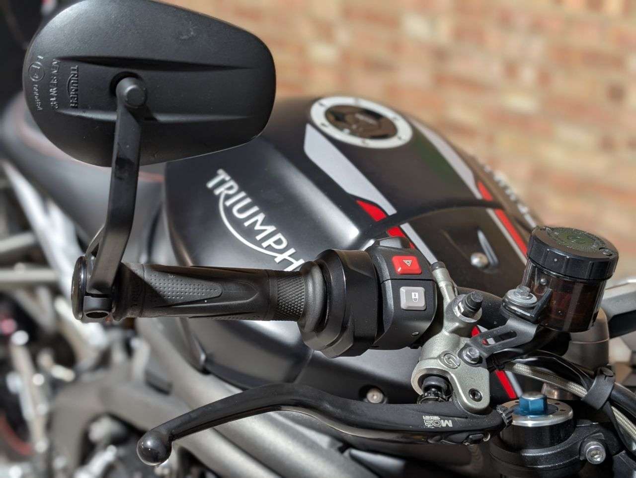 2018 TRIUMPH SPEED TRIPLE RS 1050 2018 TRIUMPH SPEED TRIPLE RS 1050