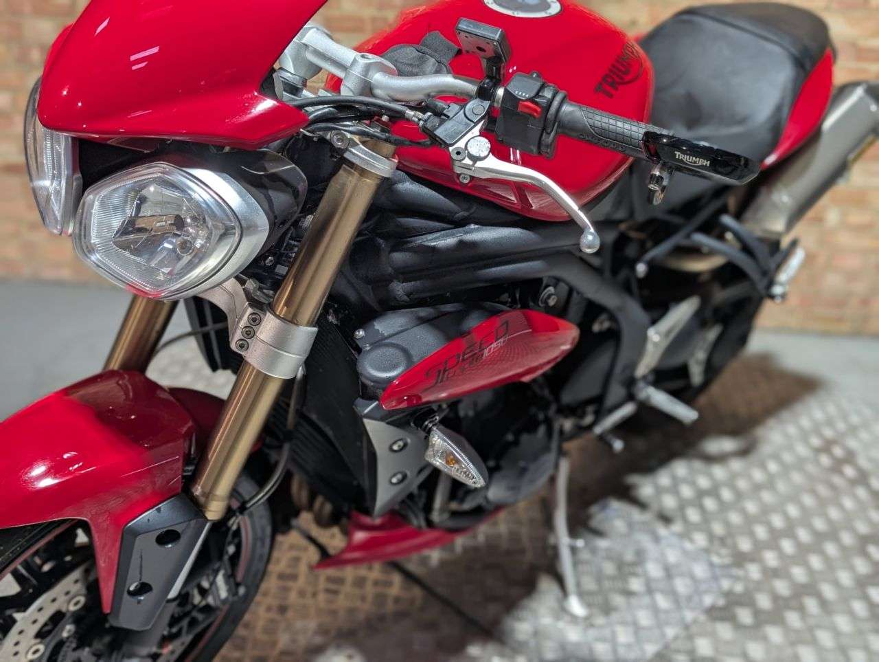 2015 TRIUMPH SPEED TRIPLE 1050 2015 TRIUMPH SPEED TRIPLE 1050