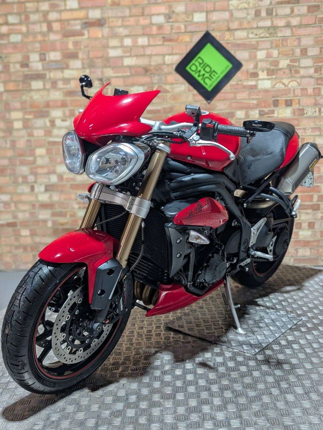 2015 TRIUMPH SPEED TRIPLE 1050 2015 TRIUMPH SPEED TRIPLE 1050