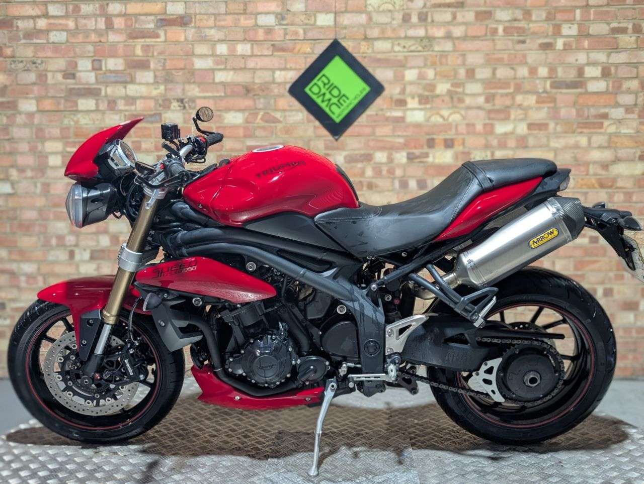 2015 TRIUMPH SPEED TRIPLE 1050 2015 TRIUMPH SPEED TRIPLE 1050