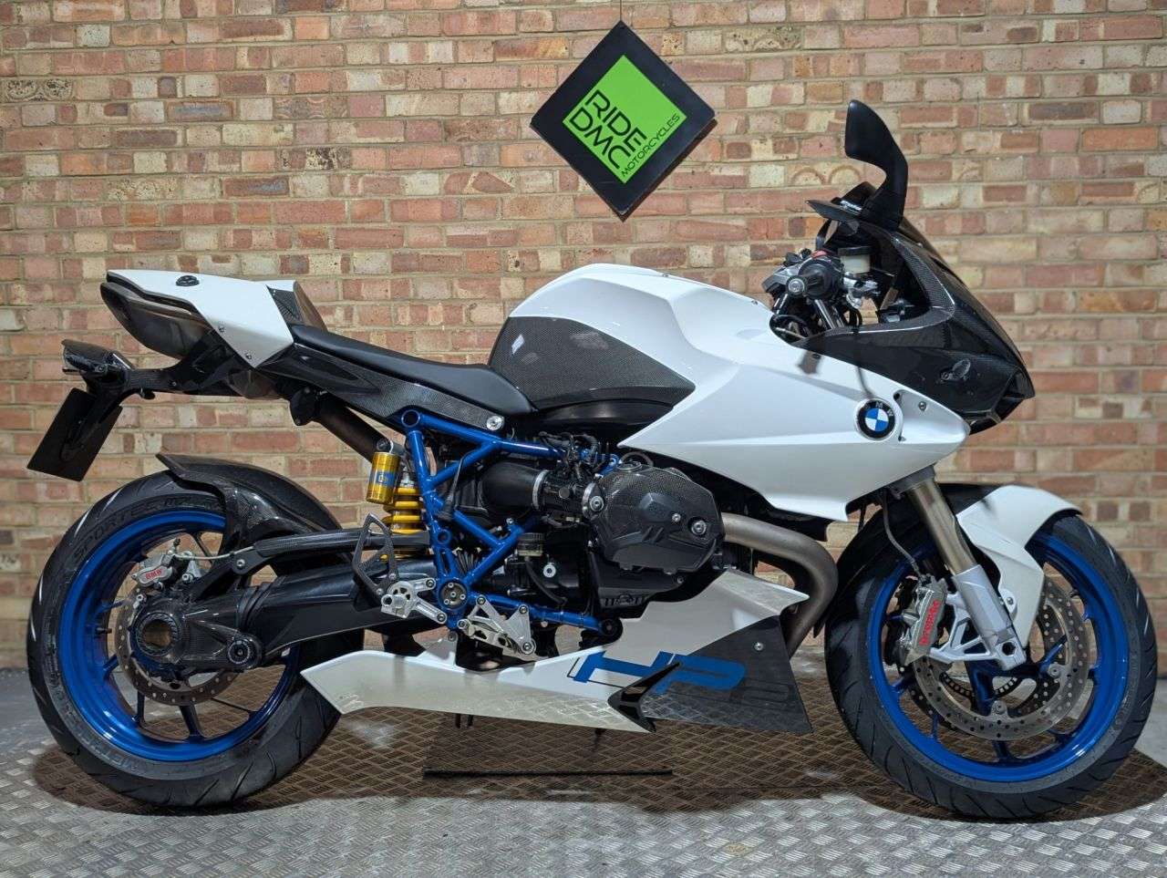 A 2009 BMW HP2 SPORT LOW MILEAGE - JUST SERVICED - NEW TYRES - SPECIAL BIKE. NEW TYRES - NEW MOT A 2009 BMW HP2 SPORT LOW MILEAGE - JUST SERVICED - NEW TYRES - SPECIAL BIKE. NEW TYRES - NEW MOT