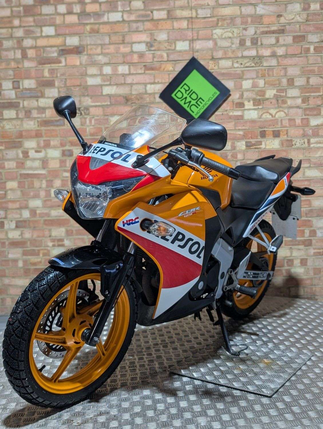 2015 HONDA CBR125R 2015 HONDA CBR125R