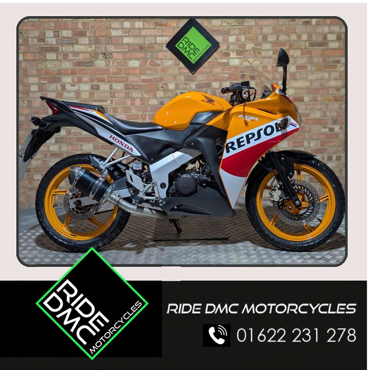 A 2015 HONDA CBR125R REPSOL - LEARNER LEGAL - ULEZ COMPLIANT - LOVELY BIKE. REPSOL PAINT SCHEME A 2015 HONDA CBR125R REPSOL - LEARNER LEGAL - ULEZ COMPLIANT - LOVELY BIKE. REPSOL PAINT SCHEME