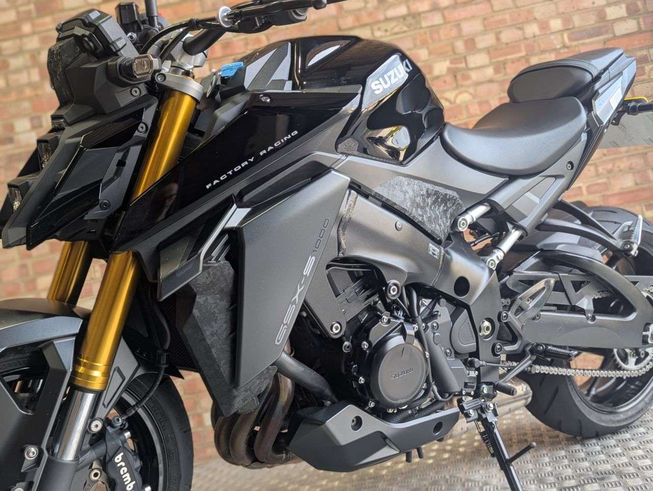 2023 SUZUKI GSX-S1000 2023 SUZUKI GSX-S1000