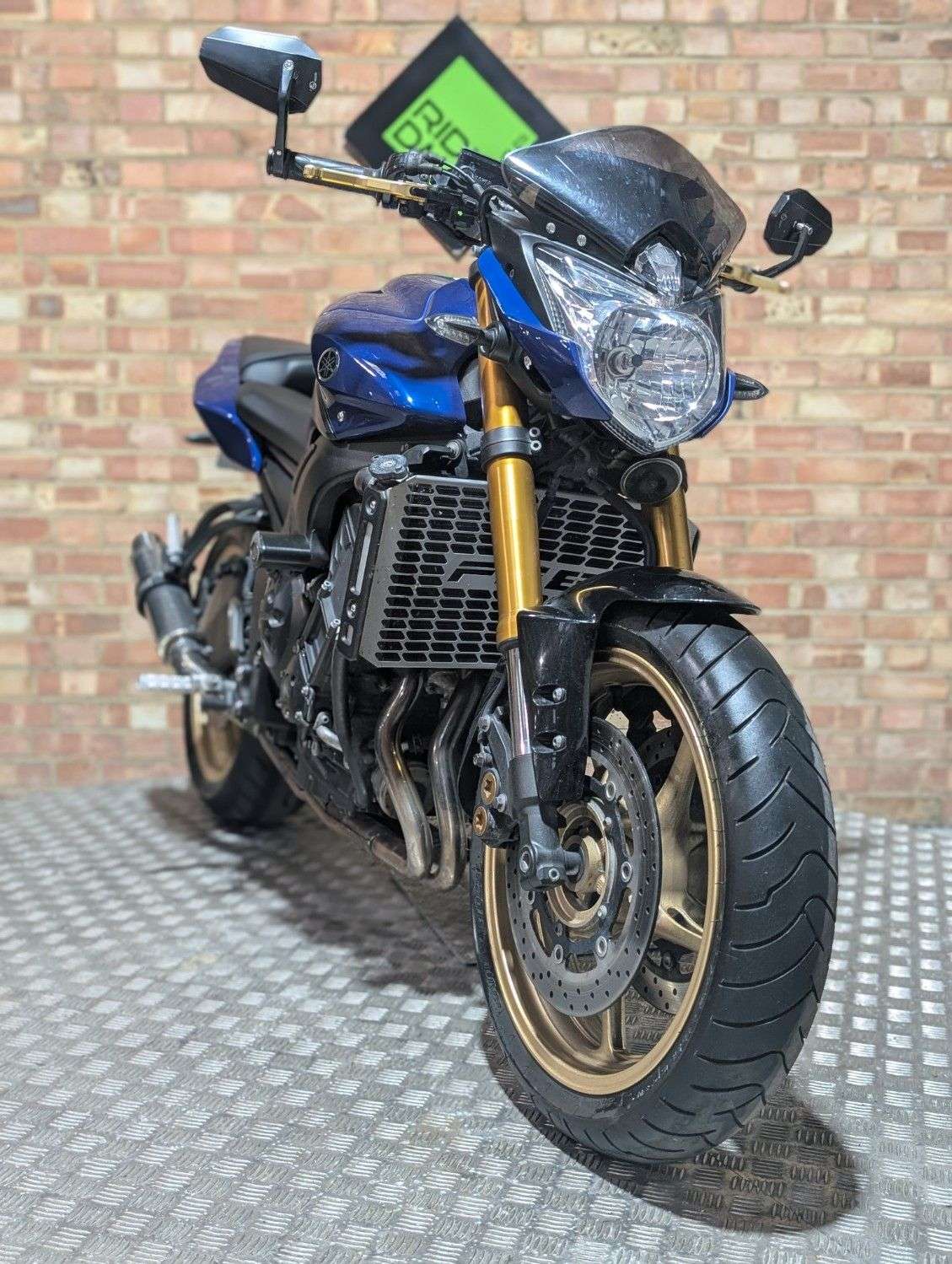 A 2012 YAMAHA FZ8 LOW MILEAGE. SERVICED. NICED EXTRAS. CAT C FULLY REPAIRED A REAL BARGAIN A 2012 YAMAHA FZ8 LOW MILEAGE. SERVICED. NICED EXTRAS. CAT C FULLY REPAIRED A REAL BARGAIN