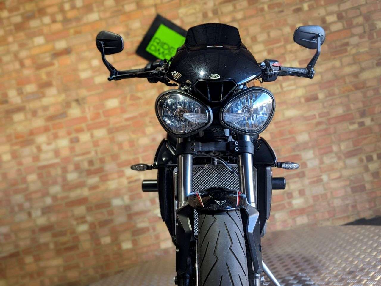 2017 TRIUMPH STREET TRIPLE RS 2017 TRIUMPH STREET TRIPLE RS