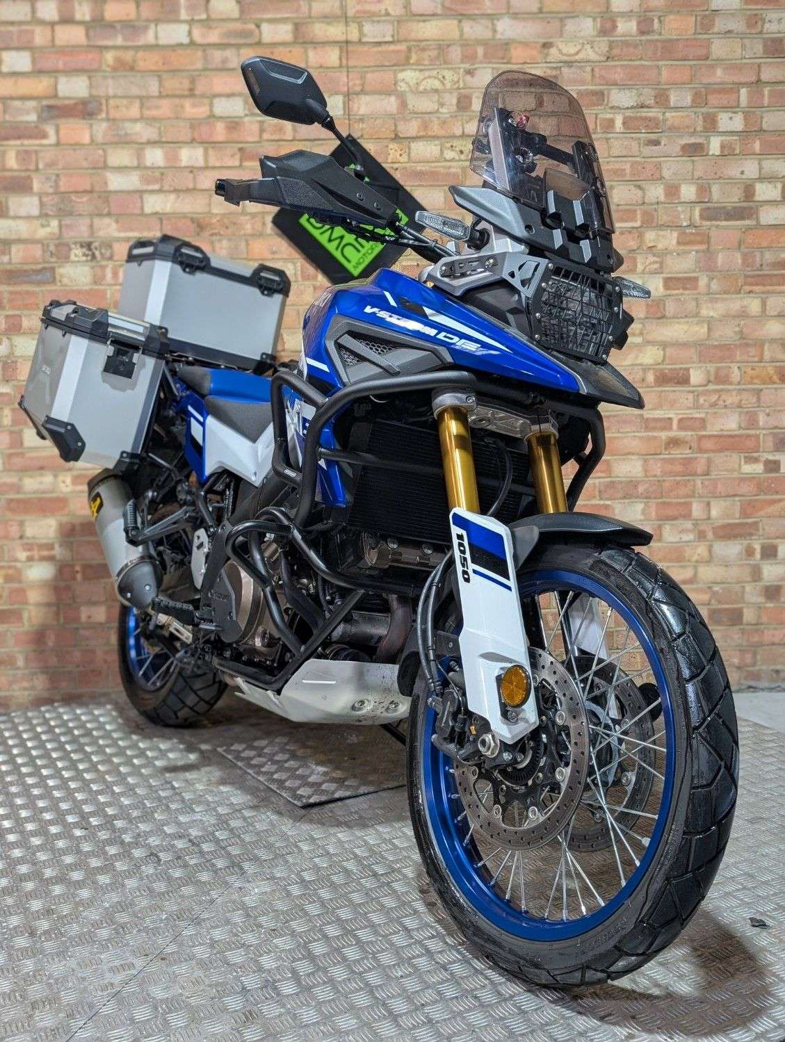 2024 SUZUKI V-STROM 1050 2024 SUZUKI V-STROM 1050