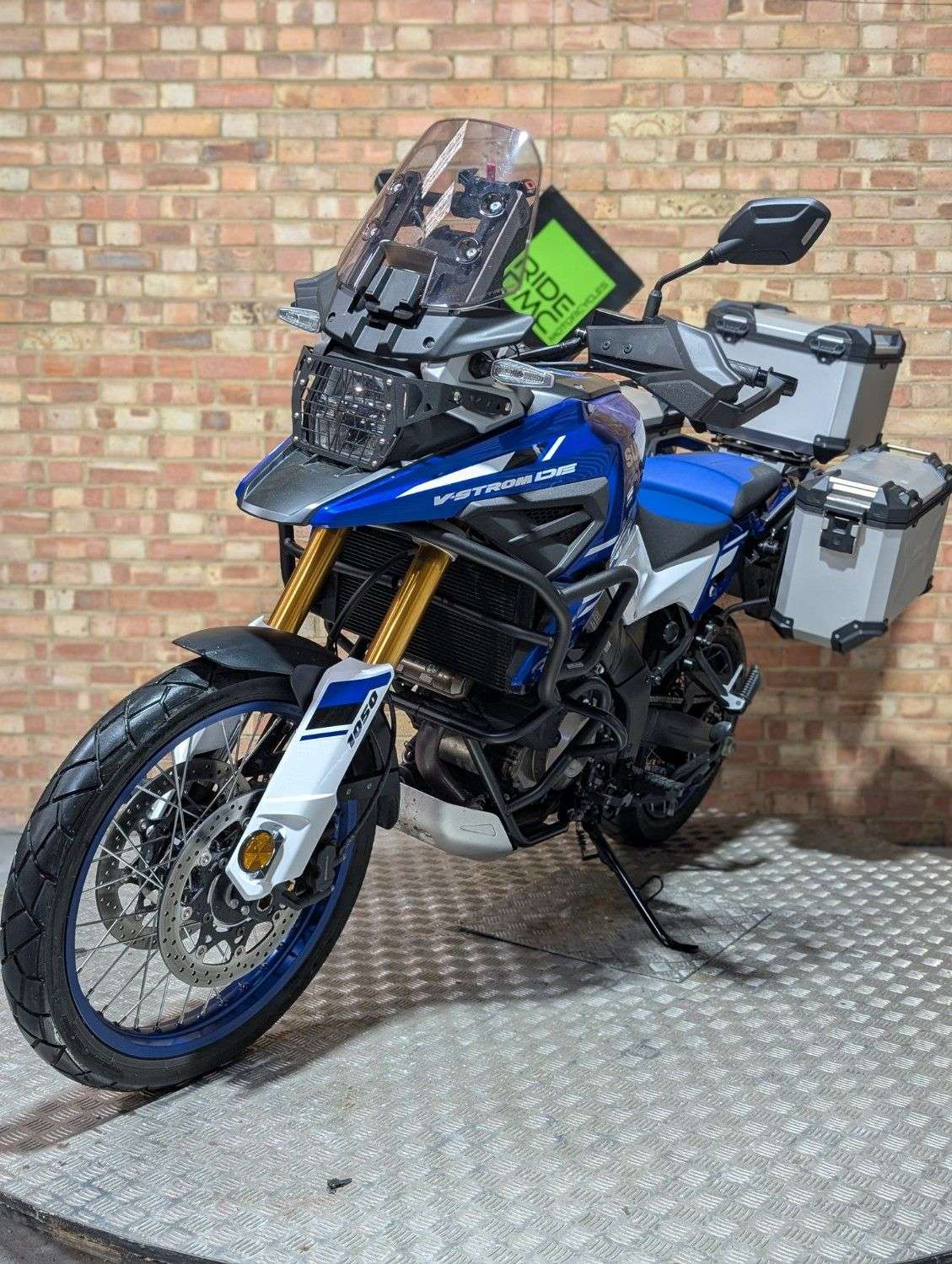 2024 SUZUKI V-STROM 1050 2024 SUZUKI V-STROM 1050